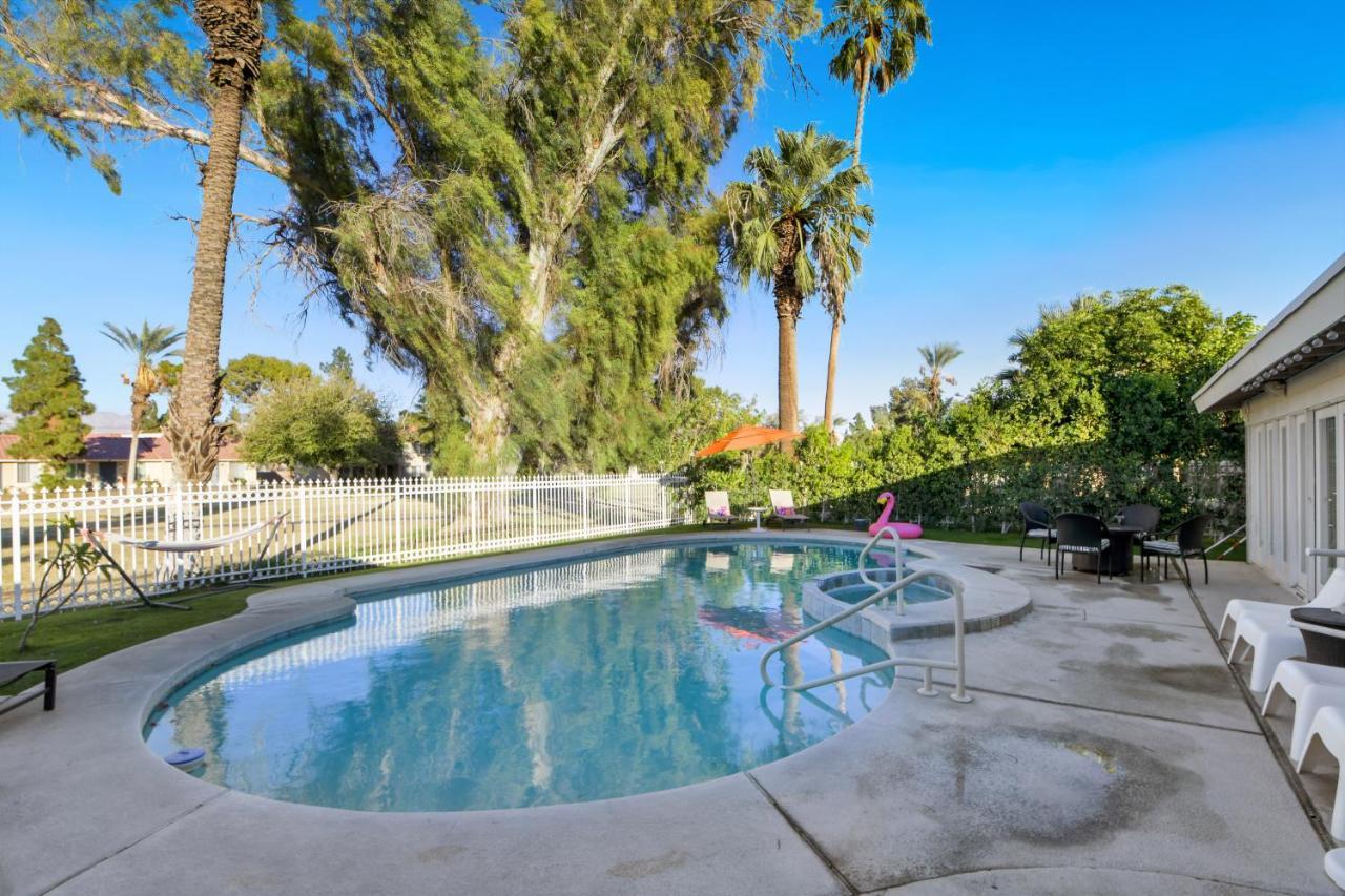 Desert Pool House: Sun, Swim, Sip & Stay Indio Exterior photo
