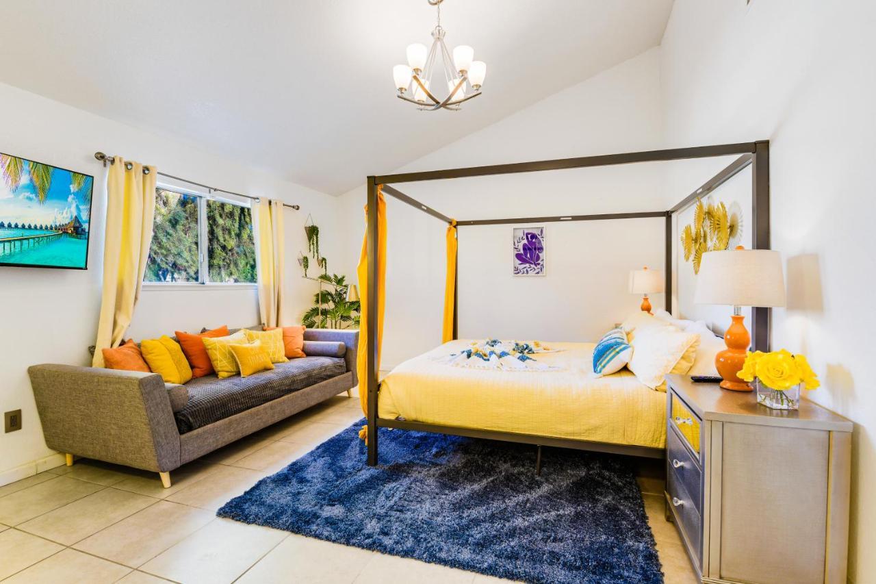Desert Pool House: Sun, Swim, Sip & Stay Indio Exterior photo