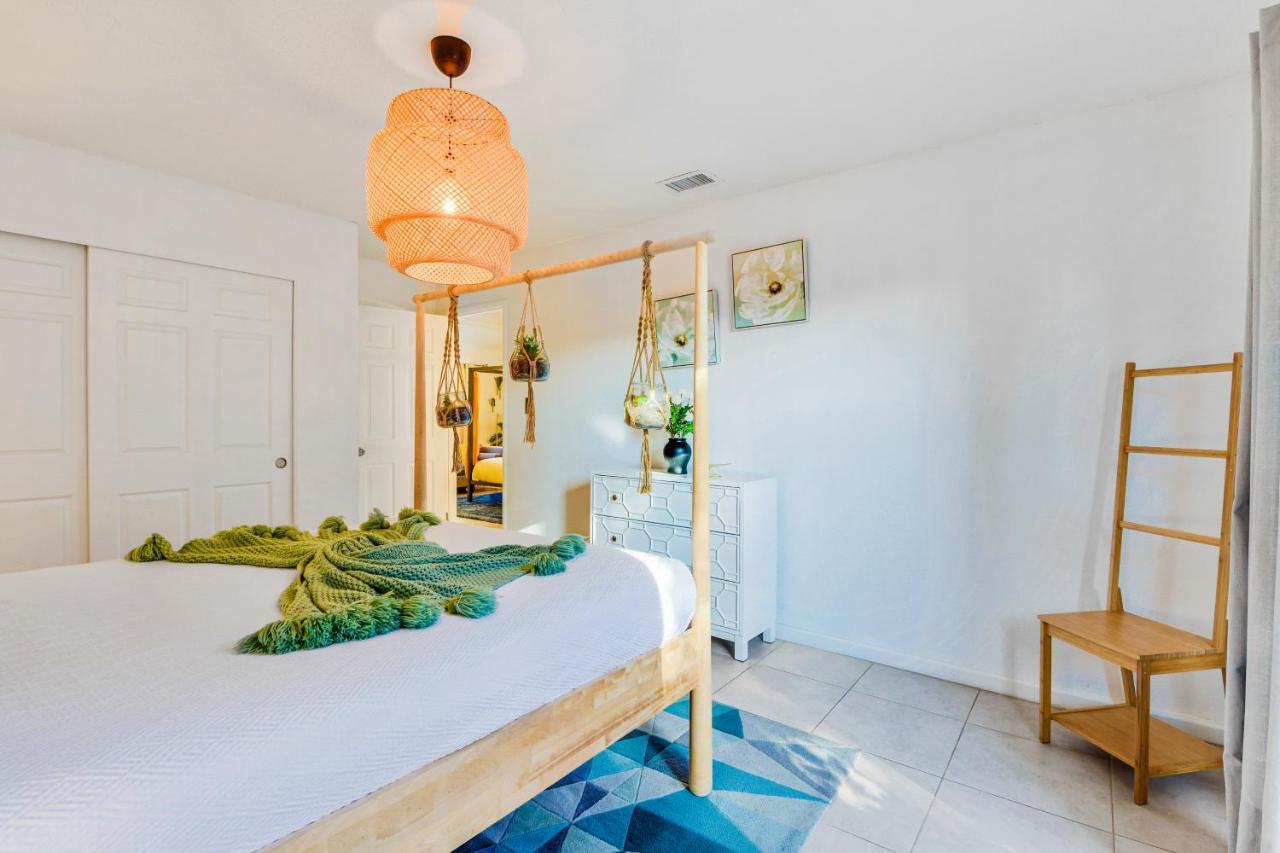 Desert Pool House: Sun, Swim, Sip & Stay Indio Exterior photo